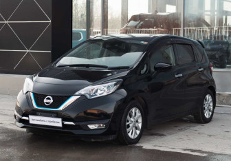 Подержанный автомобиль Nissan Note 2017 года (1 фото)