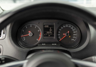 Подержанный автомобиль Volkswagen Polo Sedan 2018 года (13 фото)