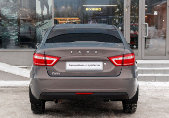 Подержанный автомобиль LADA (ВАЗ) Vesta Sedan 2016 года (6 фото)