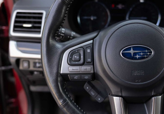 Подержанный автомобиль Subaru Forester Suv 2016 года (12 фото)