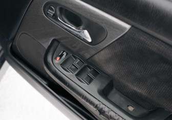 Подержанный автомобиль Honda Avancier Wagon 2001 года (16 фото)