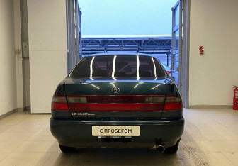 Подержанный автомобиль Toyota Corona Sedan 1993 года (6 фото)