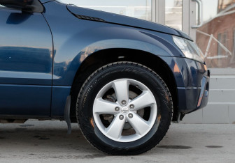 Подержанный автомобиль Suzuki Grand Vitara 2008 года (9 фото)
