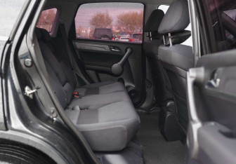 Подержанный автомобиль Honda CR-V 2008 года (19 фото)