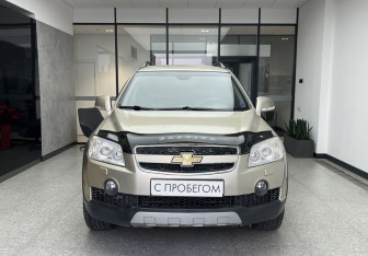 Подержанный автомобиль Chevrolet Captiva 2008 года (2 фото)