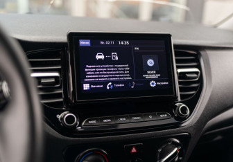 Подержанный автомобиль Hyundai Solaris Sedan 2021 года (14 фото)