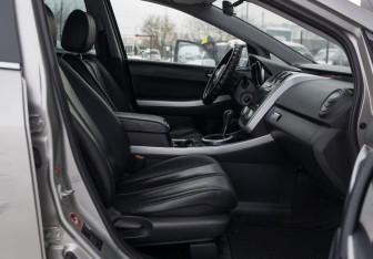 Подержанный автомобиль Mazda CX-7 2008 года (19 фото)