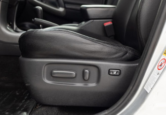 Подержанный автомобиль Toyota RAV4 2008 года (20 фото)