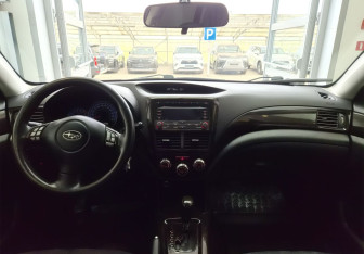 Подержанный автомобиль Subaru Forester Suv 2008 года (8 фото)