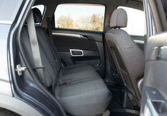 Подержанный автомобиль Opel Antara 2008 года (18 фото)