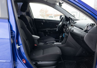 Подержанный автомобиль Mazda 3 Sedan 2006 года (20 фото)