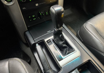 Подержанный автомобиль Toyota Land Cruiser Prado 2013 года (8 фото)