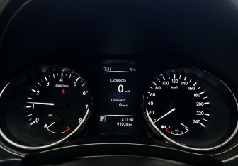 Подержанный автомобиль Nissan Qashqai 2016 года (11 фото)