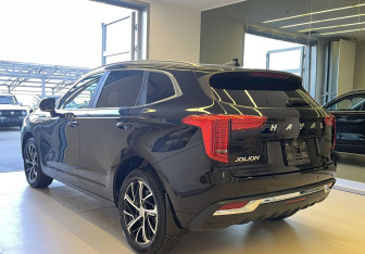 Подержанный автомобиль Haval Jolion 2023 года (6 фото)