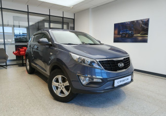 Подержанный автомобиль Kia Sportage 2015 года (3 фото)