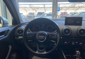 Подержанный автомобиль Audi A3 Sedan 2020 года (12 фото)