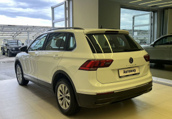 Подержанный автомобиль Volkswagen Tiguan 2021 года (6 фото)