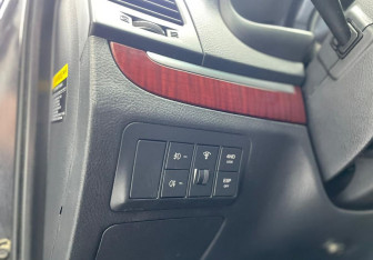 Подержанный автомобиль Hyundai Santa Fe 2008 года (17 фото)