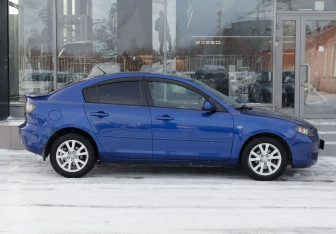 Подержанный автомобиль Mazda 3 Sedan 2006 года (4 фото)