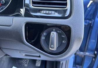 Подержанный автомобиль Volkswagen Golf Hatchback 2013 года (16 фото)