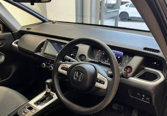 Подержанный автомобиль Honda Fit 2020 года (12 фото)