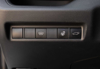 Подержанный автомобиль Toyota RAV4 2020 года (17 фото)