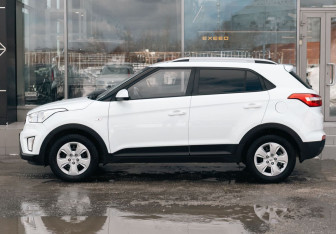 Подержанный автомобиль Hyundai Creta 2021 года (8 фото)