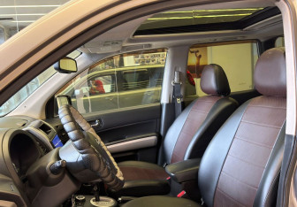 Подержанный автомобиль Nissan X-Trail 2012 года (10 фото)