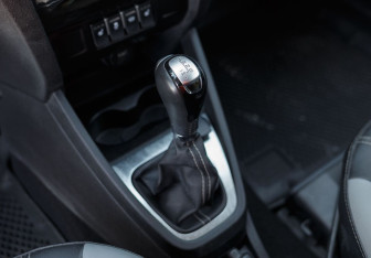 Подержанный автомобиль LADA (ВАЗ) XRAY 2022 года (15 фото)