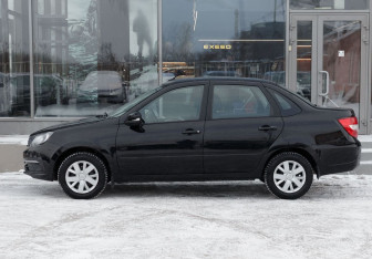 Подержанный автомобиль LADA (ВАЗ) Granta Sedan 2022 года (8 фото)