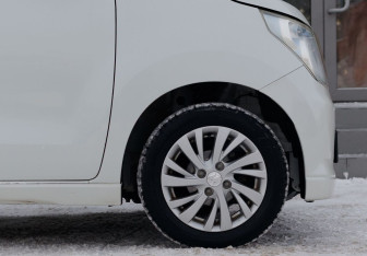 Подержанный автомобиль Suzuki Wagon R+ 2014 года (9 фото)