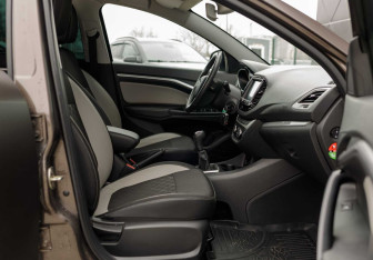 Подержанный автомобиль LADA (ВАЗ) Vesta Wagon 2022 года (18 фото)