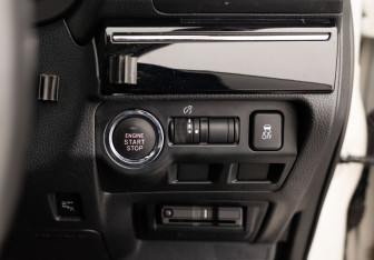 Подержанный автомобиль Subaru Levorg 2019 года (18 фото)