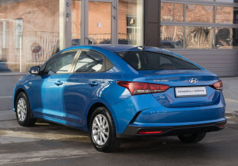 Подержанный автомобиль Hyundai Solaris Sedan 2021 года (7 фото)