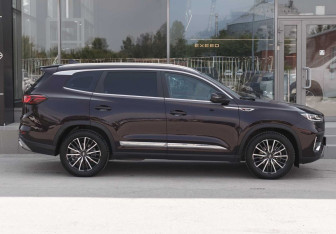 Подержанный автомобиль Chery Tiggo 8 Pro 2021 года (4 фото)