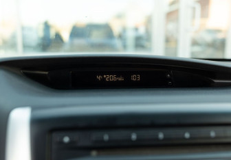 Подержанный автомобиль Subaru Forester Suv 2008 года (14 фото)