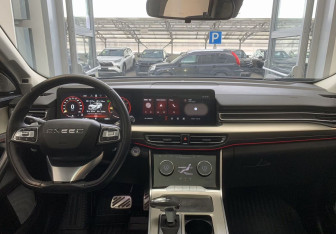 Подержанный автомобиль Exeed VX 2023 года (15 фото)