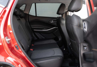 Подержанный автомобиль Москвич 3 2024 года (17 фото)