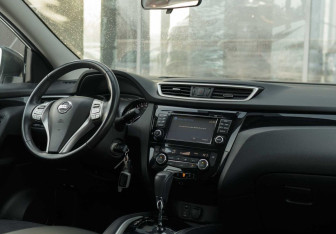Подержанный автомобиль Nissan Qashqai 2018 года (10 фото)