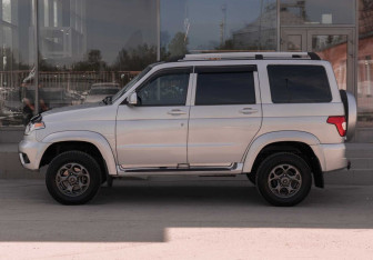 Подержанный автомобиль УАЗ Patriot 2023 года (8 фото)