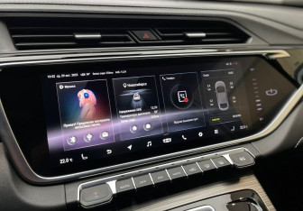 Подержанный автомобиль Geely Atlas Pro 2022 года (20 фото)