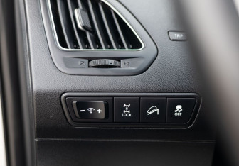 Подержанный автомобиль Hyundai ix35 2012 года (18 фото)