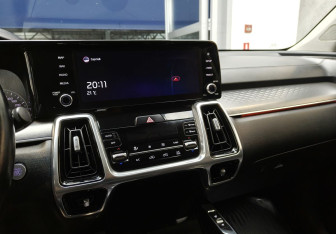 Подержанный автомобиль Kia Sorento 2021 года (12 фото)