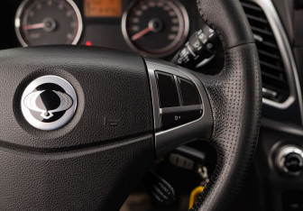 Подержанный автомобиль SsangYong Actyon 2014 года (12 фото)