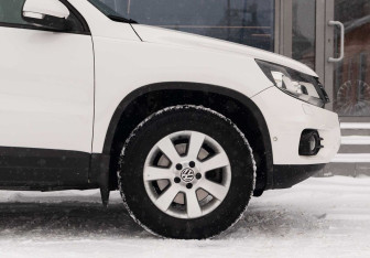 Подержанный автомобиль Volkswagen Tiguan 2012 года (9 фото)