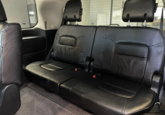 Подержанный автомобиль Toyota Land Cruiser Suv 2011 года (27 фото)