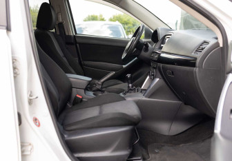 Подержанный автомобиль Mazda CX-5 2013 года (19 фото)