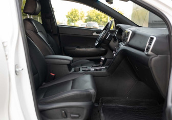 Подержанный автомобиль Kia Sportage 2020 года (22 фото)