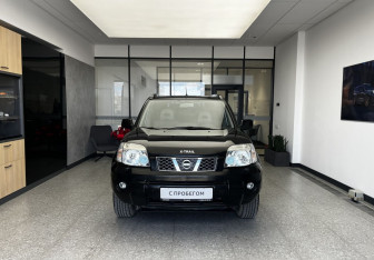 Подержанный автомобиль Nissan X-Trail 2006 года (2 фото)