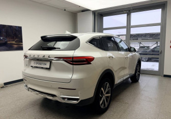 Подержанный автомобиль Haval F7 2020 года (4 фото)